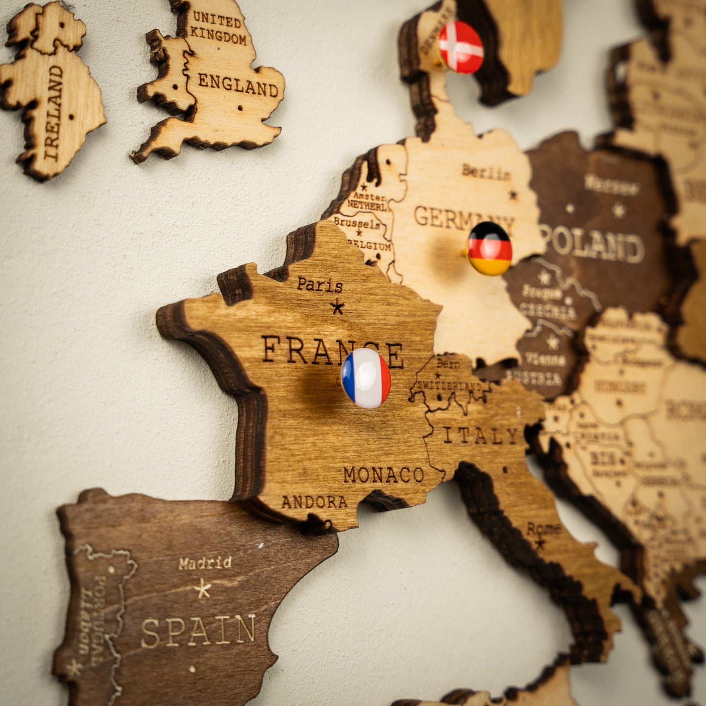 3D World Map (Midnight Oak Brown)